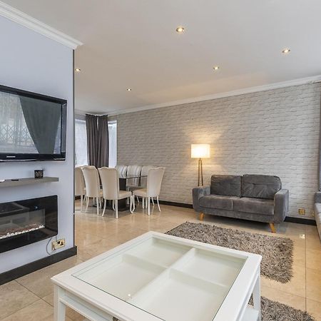 Gorgeous 4 Bedrooms Apartment Near Hyde Park And Oxford St لندن المظهر الخارجي الصورة