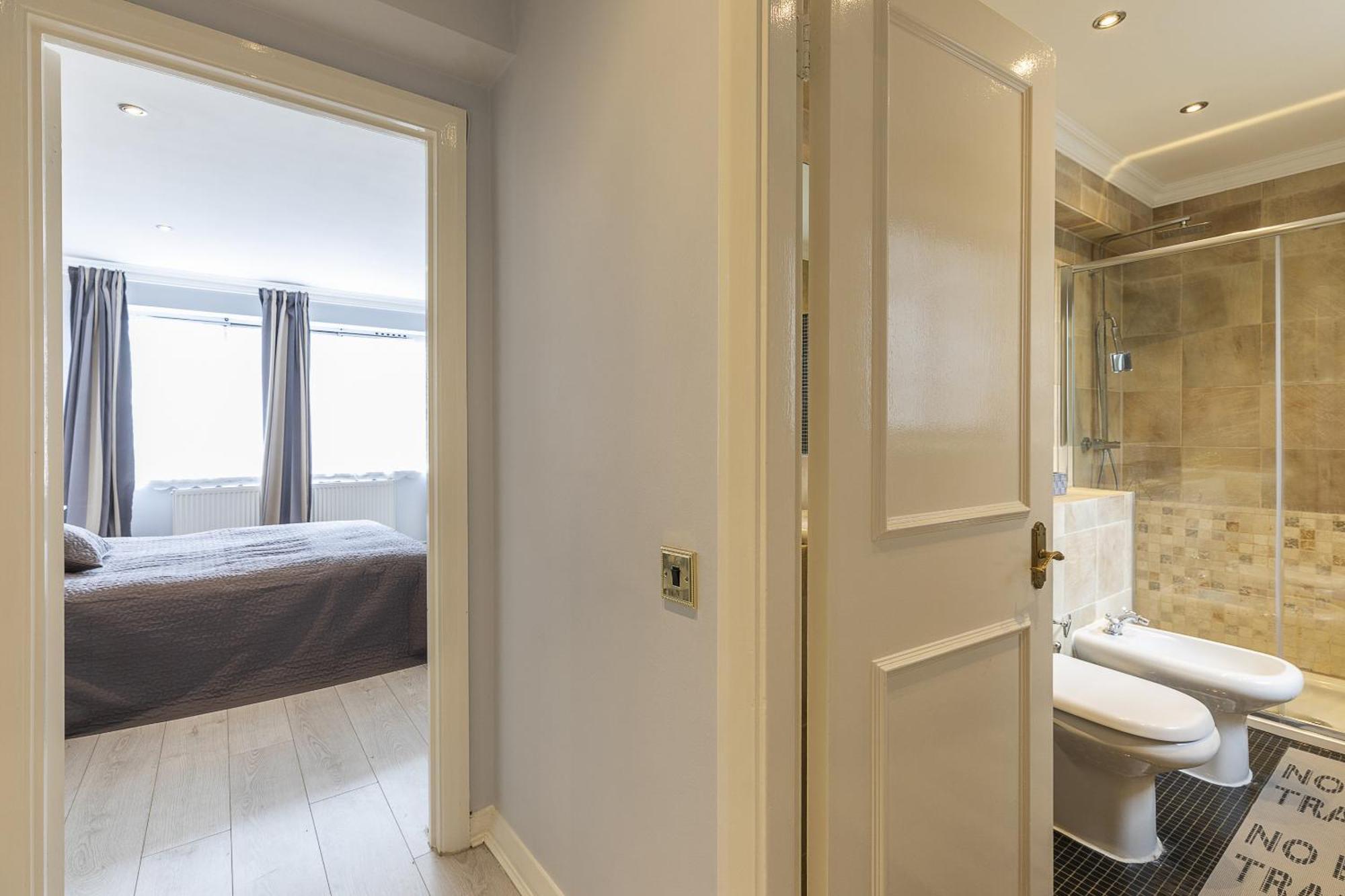 Gorgeous 4 Bedrooms Apartment Near Hyde Park And Oxford St لندن المظهر الخارجي الصورة