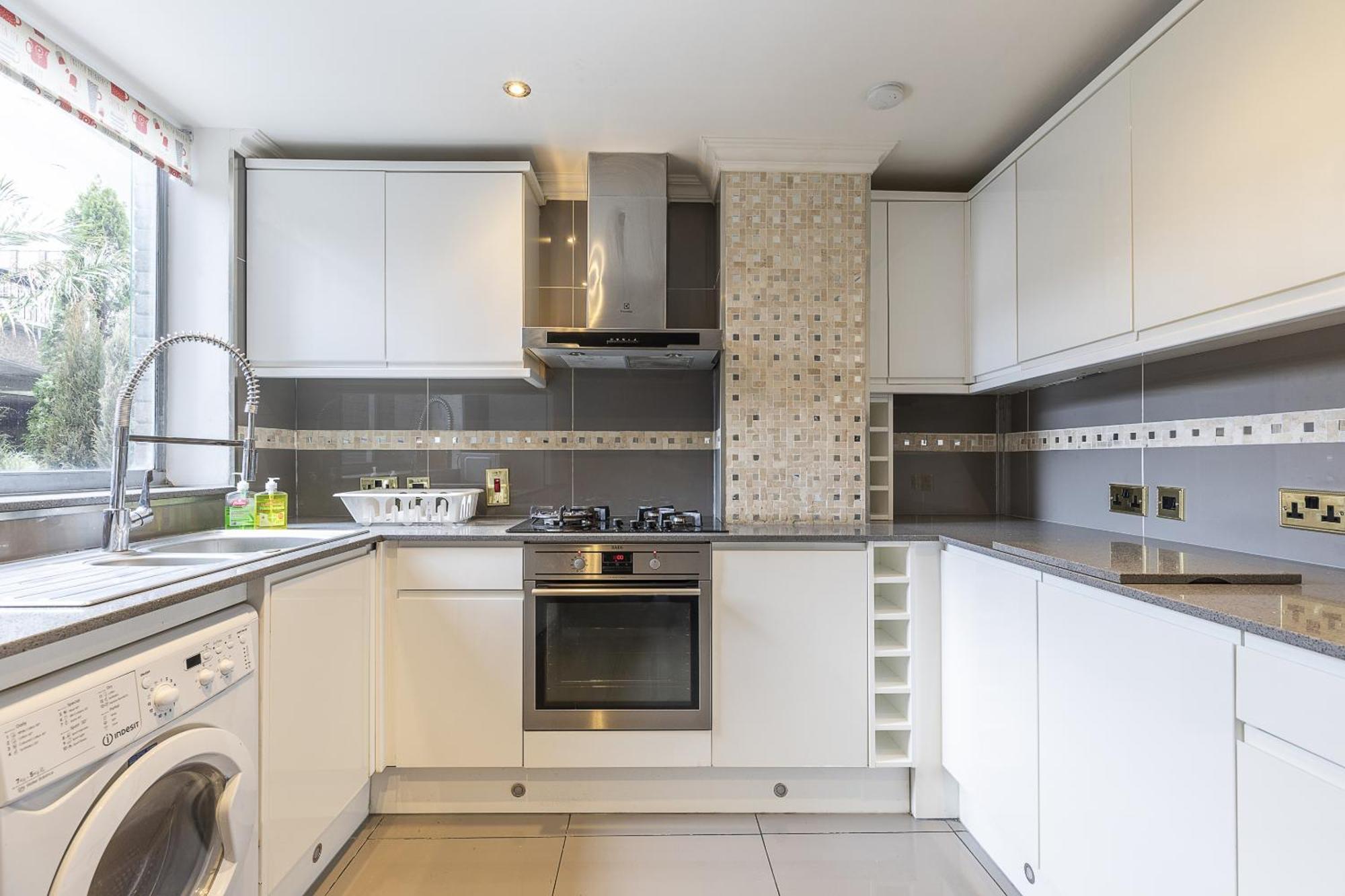 Gorgeous 4 Bedrooms Apartment Near Hyde Park And Oxford St لندن المظهر الخارجي الصورة